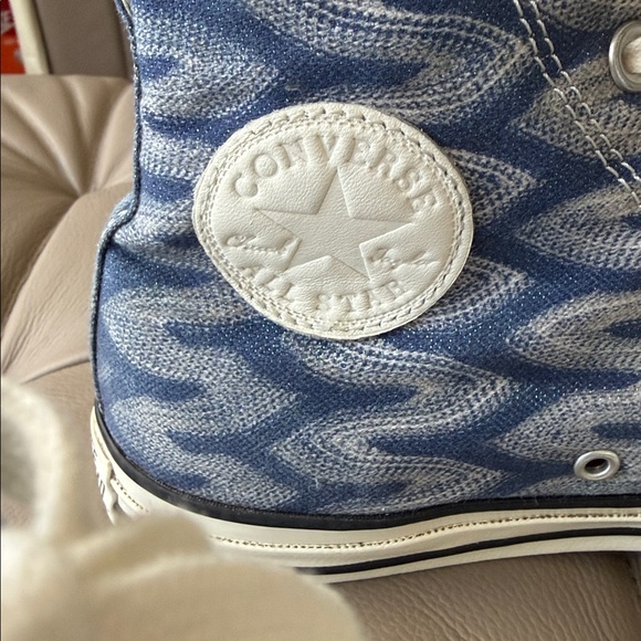 Converse Missoni women Blue and White Wave Pattern High-Tops size 10. - Picture 4 of 8